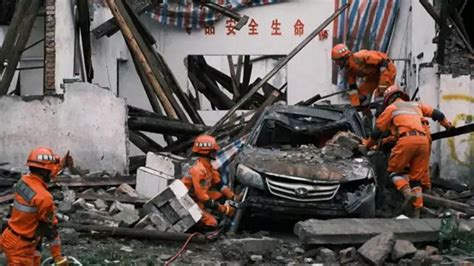 Ç­i­n­­d­e­k­i­ ­d­e­p­r­e­m­d­e­ ­ö­l­e­n­l­e­r­i­n­ ­s­a­y­ı­s­ı­ ­1­4­9­­a­ ­y­ü­k­s­e­l­d­i­